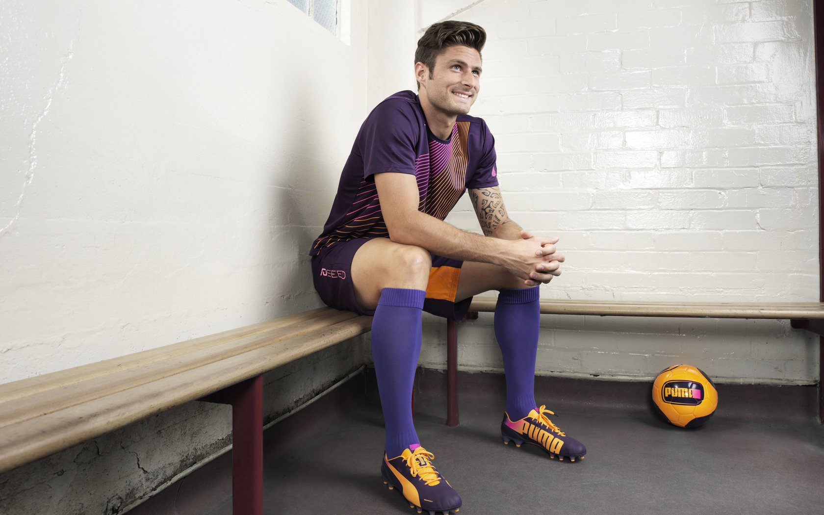 法甲激烈争雄：球队攻守转换的精彩瞬间，法甲联赛冲突